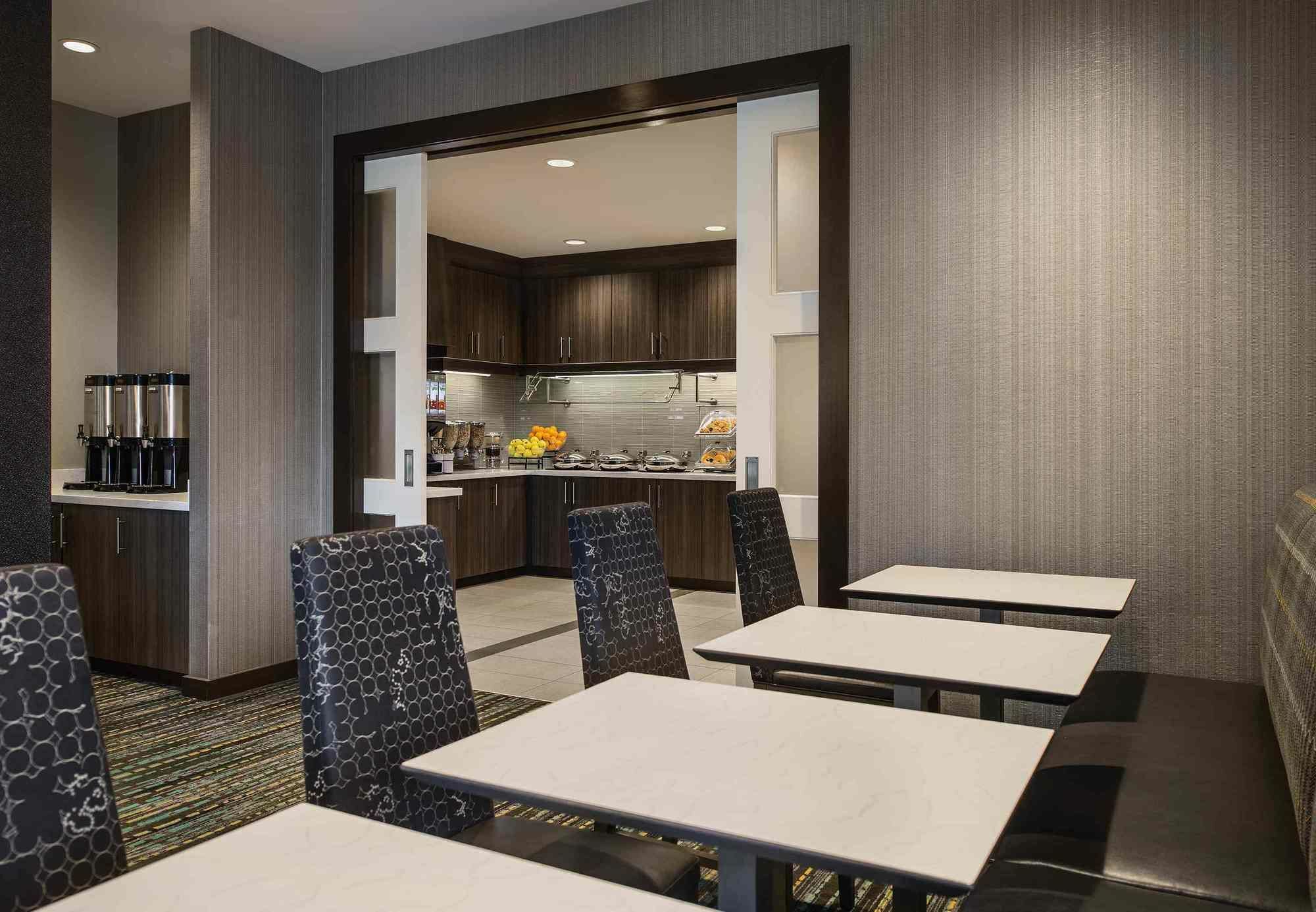Residence Inn By Marriott Regina Exteriör bild